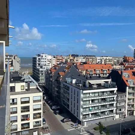 Au 9 Sans 6 : Lumineux Vue Laterale ניופורט